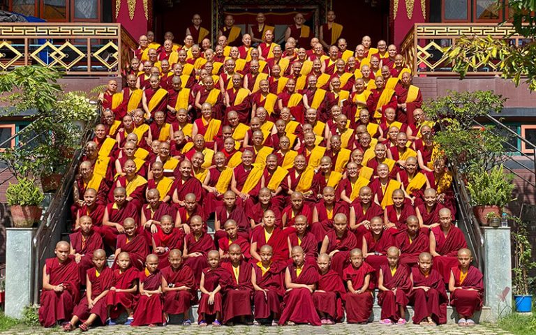 Thrangu-Tara-Abbey-nuns-group