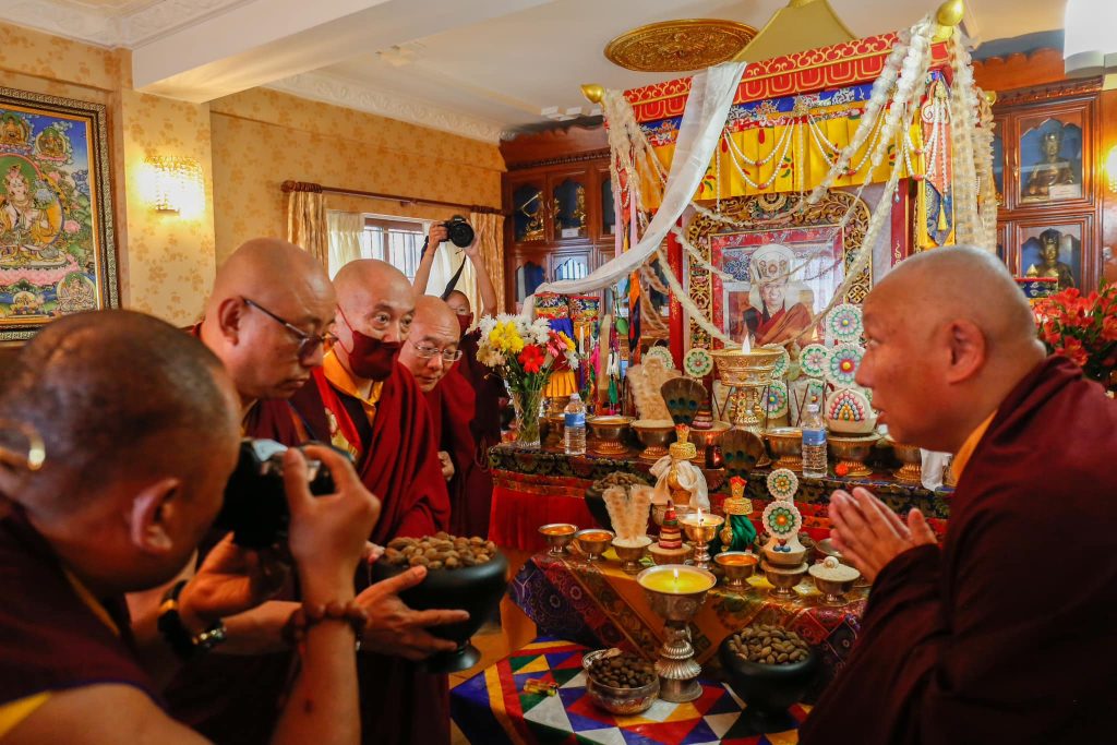 His Eminence Gyaltsab Goshir Rinpoche, along with His Eminence Zurmang ...